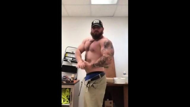 Muscle man showing his dick