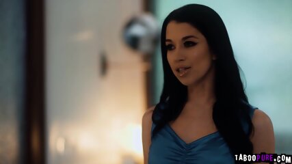 Alex convinced Bunny to run away with her and be who she really is