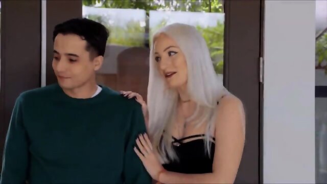 Cherie Deville Sticky Mom