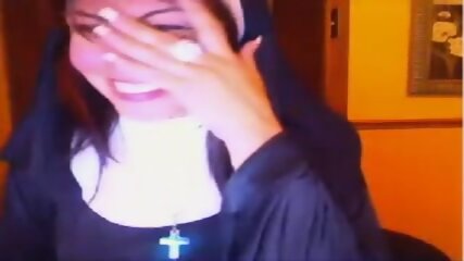 Leatrice LIVE Webcam Nun Flashing
