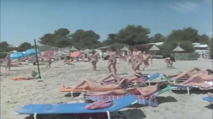 The Trouble with Spies 1987 - beach scene