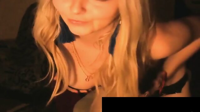 Flawless Blonde Babe Dildo Fuck Her Shaved Pussy