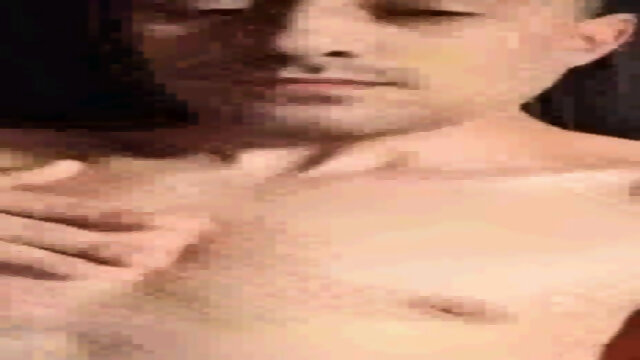 Marco Soares se masturbe  Ã  la webcam devant une jeune fille de 09 ans