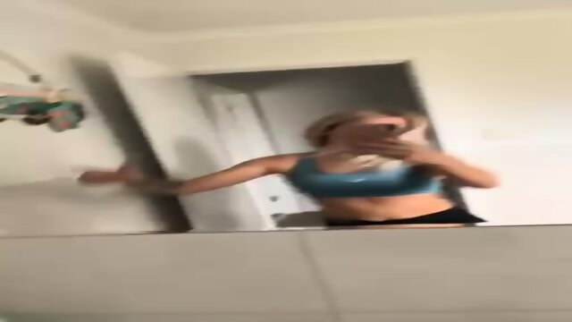 I like to dance