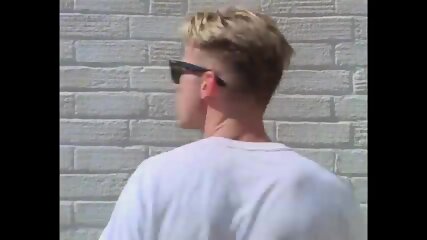 Rick roll