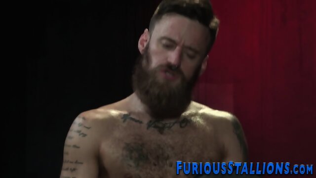 Big dick dude gets ass railed