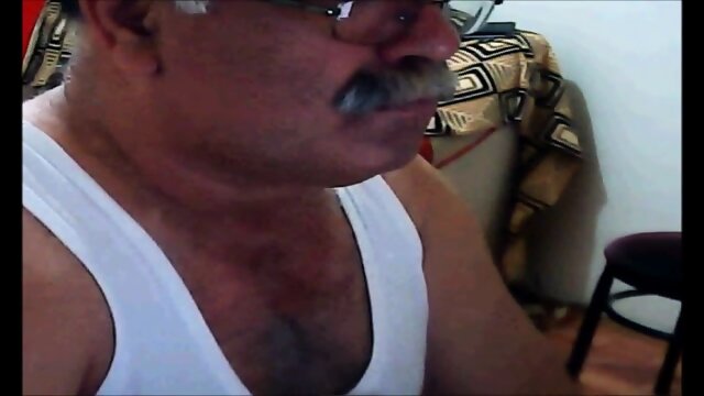 Turkish old grandpa wanking
