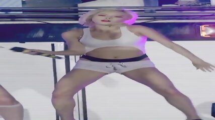 Sexy K-pop Dance
