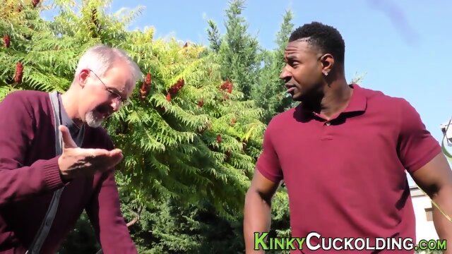 Big tit blonde has hardcore anal