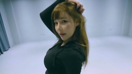 Sexy Korean Twerking Freestyle