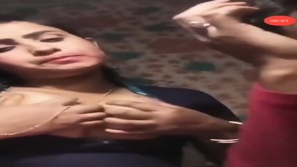 desi cute wife nude with hubby porn