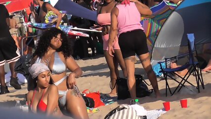 2022 Bikini Beach Girls Videos Vol-1330
