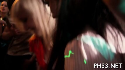 Tons of blonde ladies sucking dicks