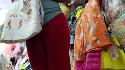 bella madura flaka en lenings rojos