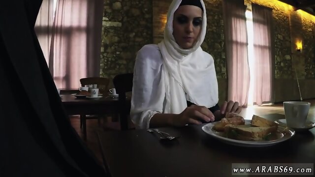 arabic homemade suck hungry woman gets food