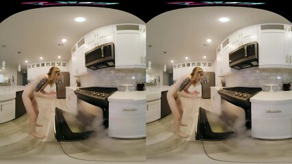 VRHUSH Hot Blonde Ailee Anne Wants It In The Kitchen
