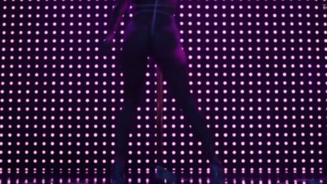 Jennifer Lopez Stripper Crotch and Ass Shot