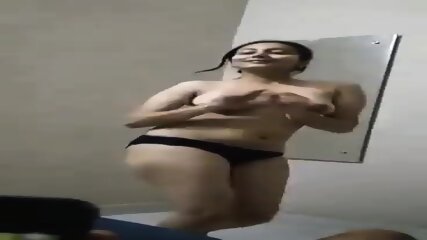 Punjabi Dehati Fille Dansant Topless.mp4