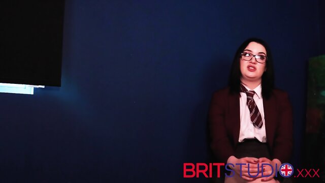 Gorgeous Teens In Detention