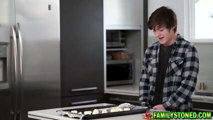 Stepmom Penny Catches Stepson Fucking A Can Of Raw Dough