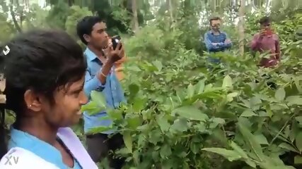 Indian Schoolgirl And Her Boyfriend Caught Outdoor In A Jangal