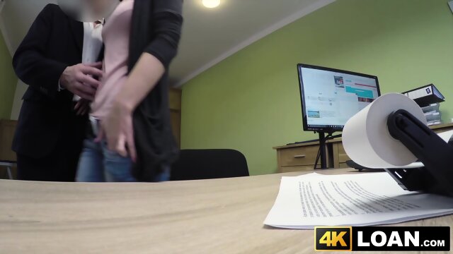 Slutty minx gives up her ass to get fucked for money