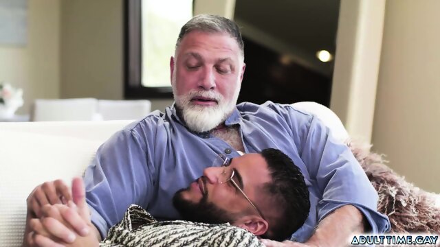 Rick Kelson gives Brock Banks a warm hot of his jizz