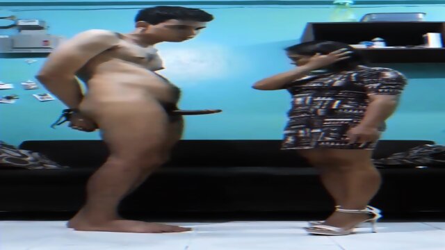 Small Sized Amateur Filipina Girl Giving Handjob To A Dude