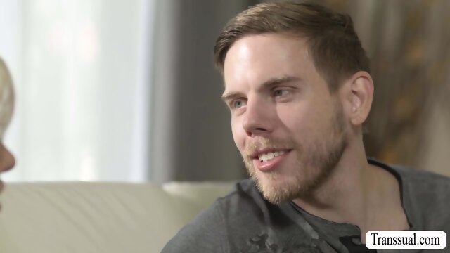 Trans Stepsister gives her little stepbro some blowjob tips