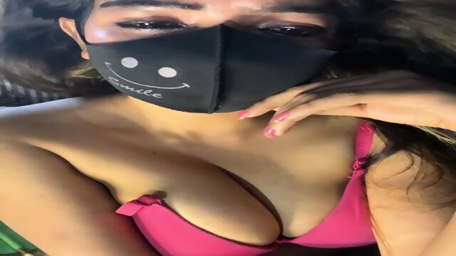 hornyy-teen13717301D