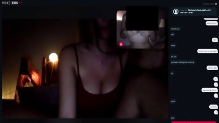 Des Adolescentes Lesbiennes Se Masturbent Sur Un Chat Sexuel Par Webcam Omegle Sur Le Projet Eros