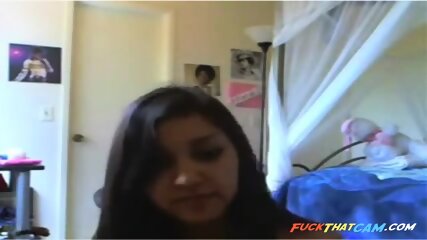 cute girl strip on webcam