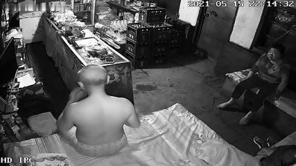 The friendship between the proprietress and the villagers  f1643