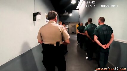 Gay Hung Cops Naked Making The Guards Happy