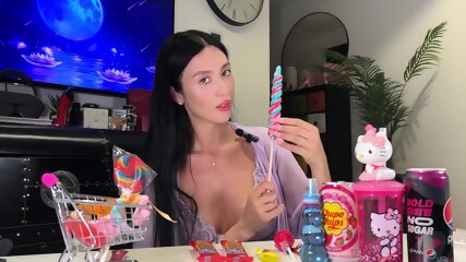 SEXY ASMR LICKING LOLLYPOP MOUTH SOUNDS