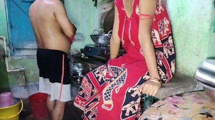 Indian Naughty Wife Enjoy Fucking Fucking In The Kitchen With Husband Xlx