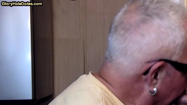 Gloryhole gaydaddy blows cock in homemade closeup at home