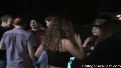 College Threesome Teen Getting Pussy Fucked
