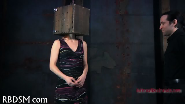 Shocking chick s lusty twat