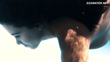 underwatershow, nude, big ass, underwater babes