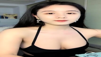 Asian Big Tits Girl 5