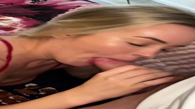 Amateur MILF POV Sloppy Blowjob