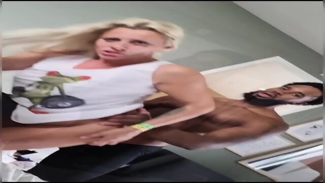 a porn vlog - Screenshot 3 of 15 - Blowjob