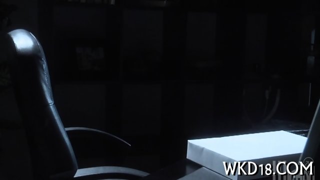 Guy licks and fucks twat