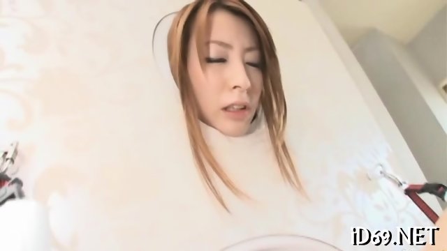 Untamed group fuck
