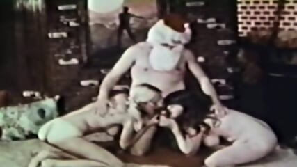 Santa's Good Girls Compilation! Vintage Innocent Cuties Sit On Father Christmas's Knee (and Cock)