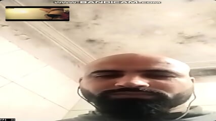 محمد من مدينة برشيد يكفت قدام كاميرة 00212621697477